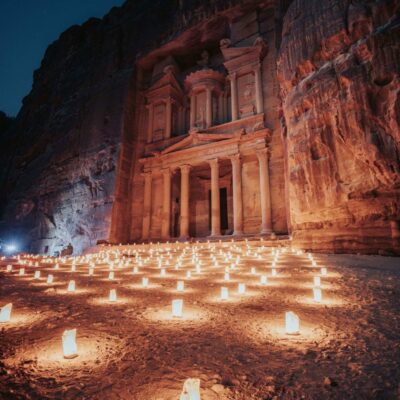 Giordania_il Tesoro_Petra by_ night
