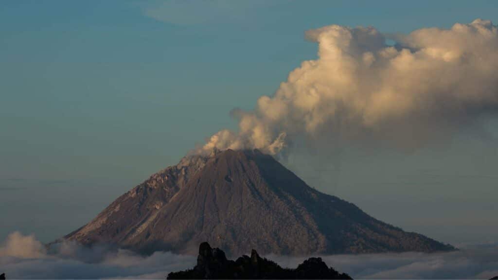 Indonesia_ Monte Sinabung