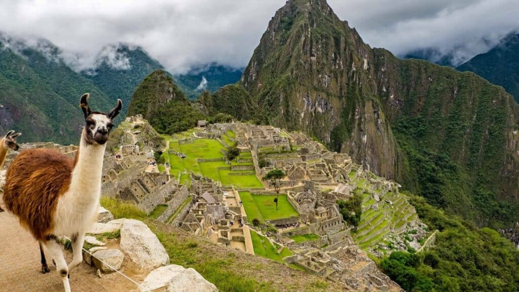 Peru_classic_Machu Picchu