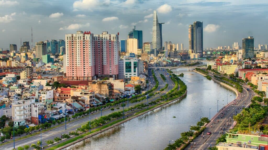 Giorno 9 Ho Chi Minh sharewood.