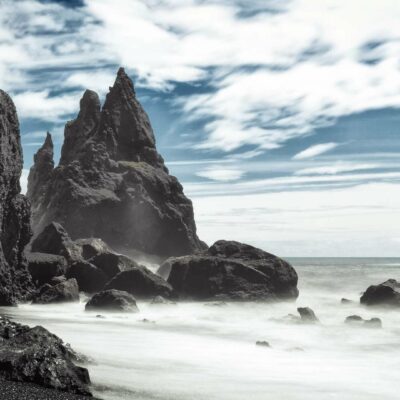 Islando_Reynisfjara_spiaggia_sabbia_nera
