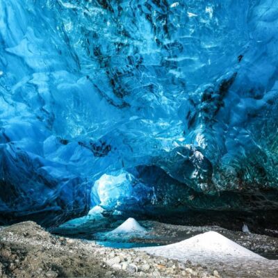 Islanda_Ice cave_caverna_di_ghiaccio