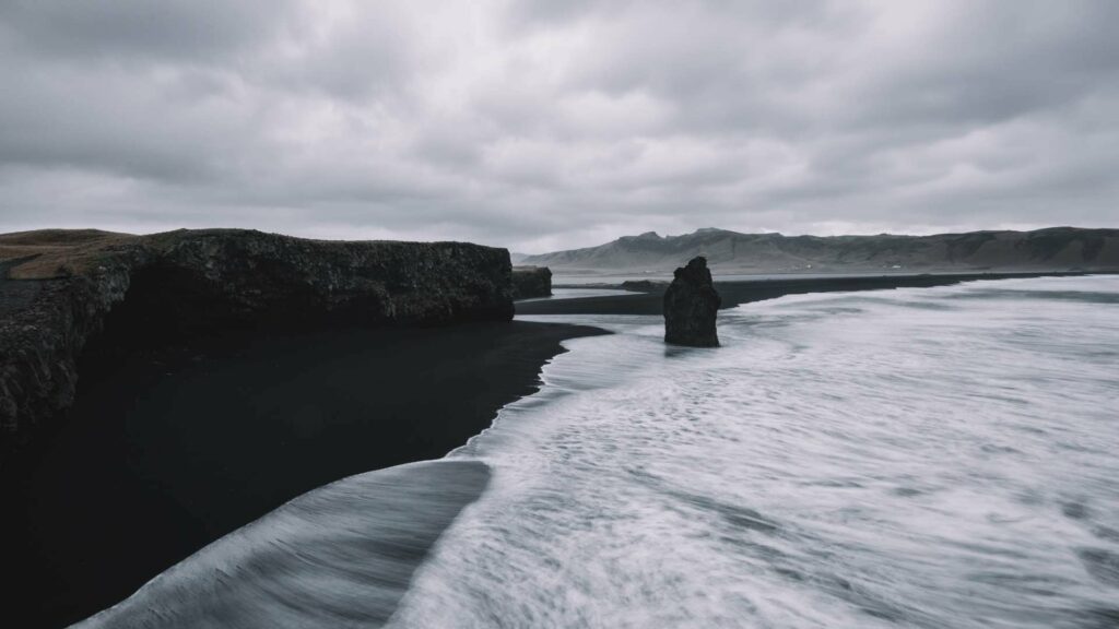 Ponte_immacolata_islanda spiaggia_Reynisfjara